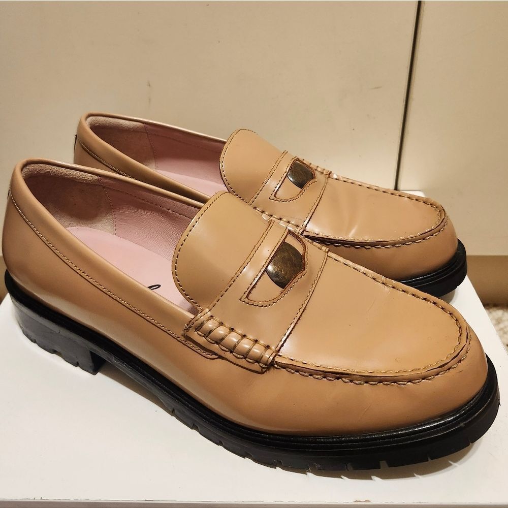 New Free People "Liv" Beige Leather Lug Sole Penny Loafers Sz. 8.5/39 Ret. $178